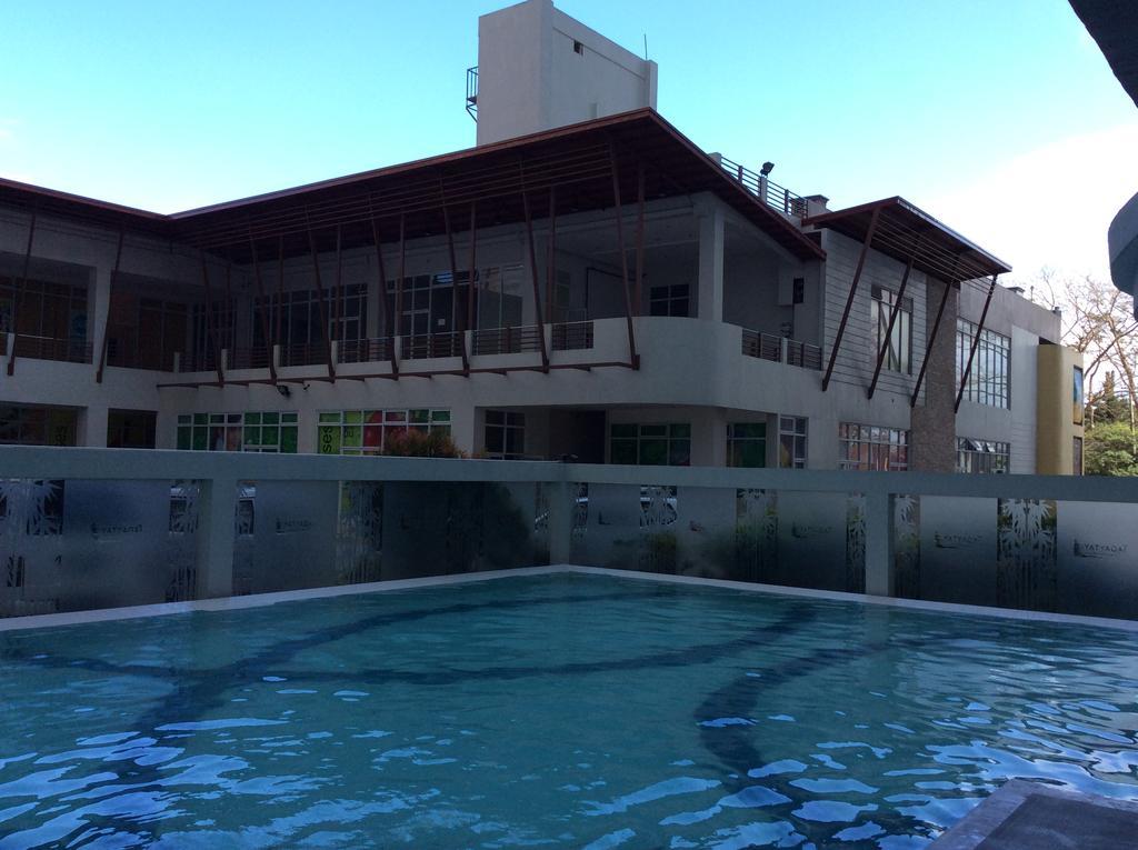Mary'S Crib Cityland Prime Tagaytay With Free Wifi & Swimming Tagaytay City Εξωτερικό φωτογραφία